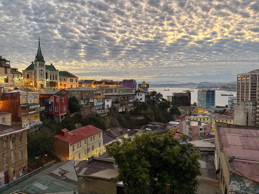 Entrancing, Tempting Valparaíso